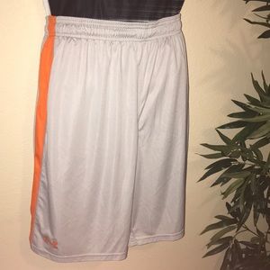 Men’s shorts XL under armour